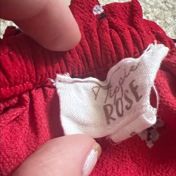 Red Floral Off-Shoulder Top - Picture 2 of 3